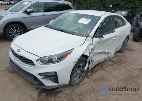 2021 Kia Forte Lxs из США, поврежденный, VIN 3KPF24AD7ME350672